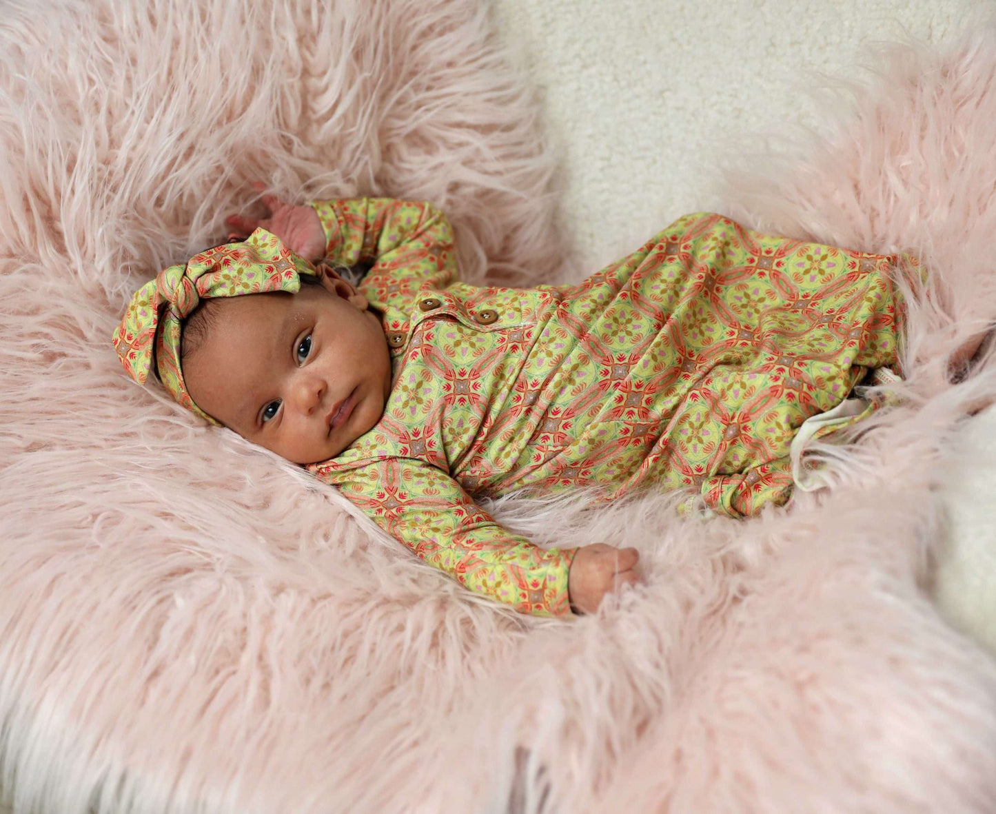 Savannah Gift Set | Swaddle Blanket, Nursing Cover & Baby Essentials