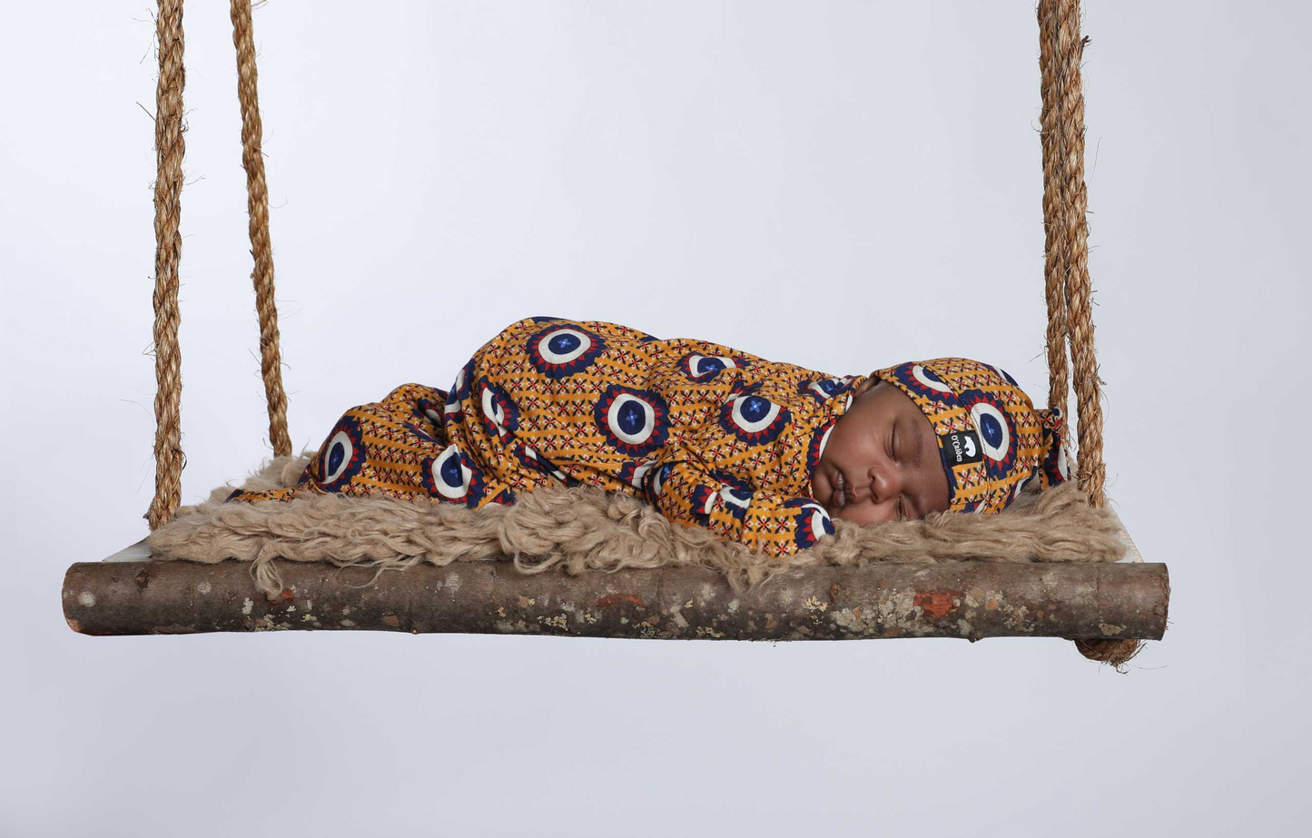 Iris Knot Gown | Adjustable 0-3 Month Baby Gown